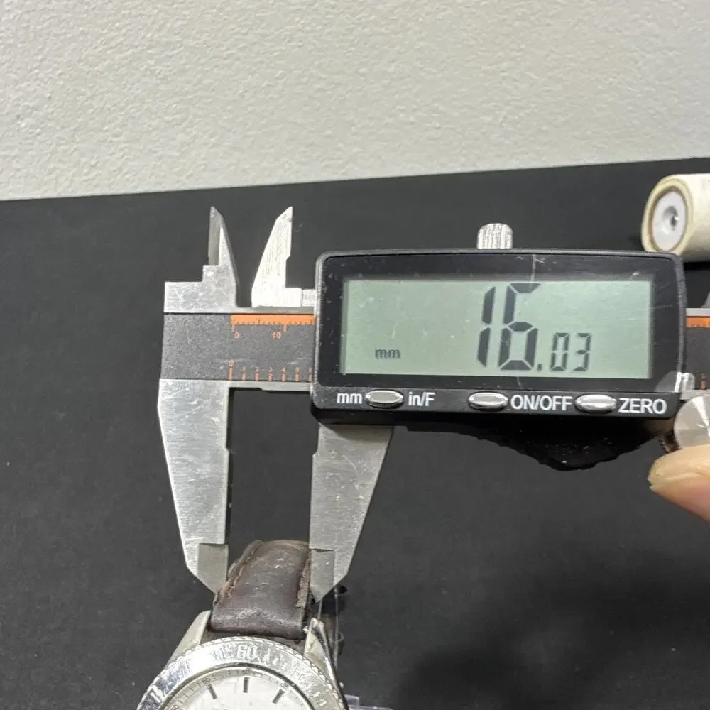 Fossil up auction